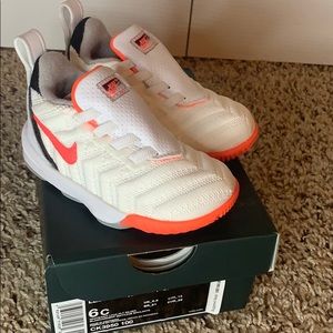 Lebron XVI new in box 6C